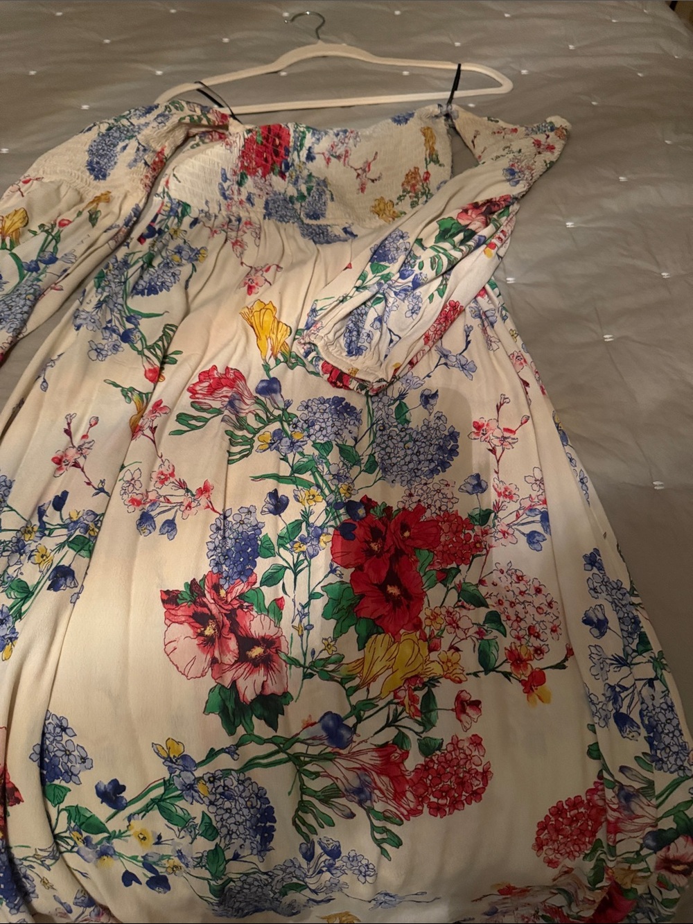 Zara Cream Floral Off-Shoulder Women’s Dress with Red, Blue & Yellow Blooms - Picture 3 of 4
